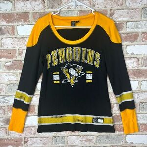NHL PITTSBURGH PENGUINS WOMENS BLACK ICY LS TEE YELLOW BLACK HOCKEY LARGE